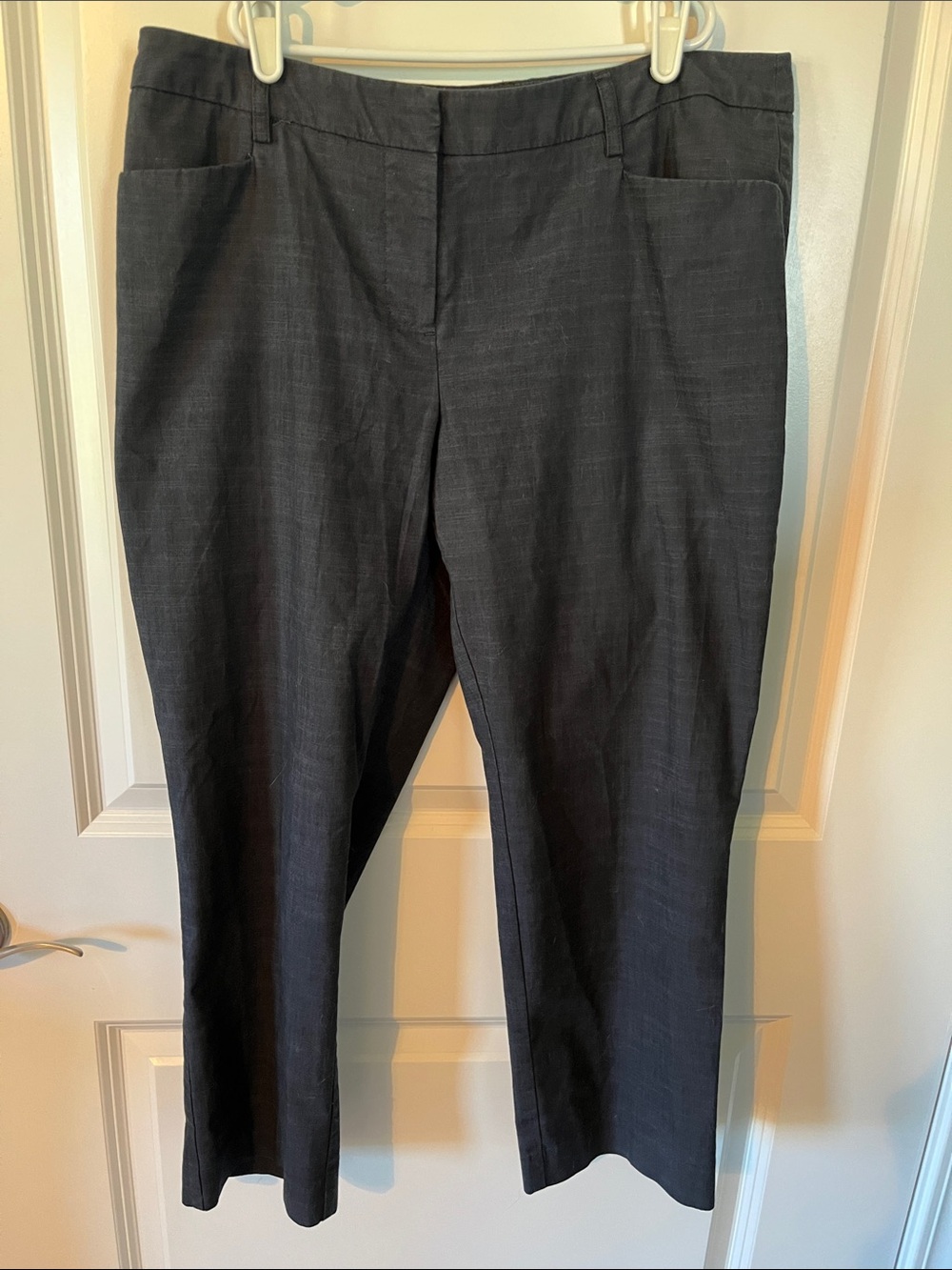 Women’s Dark Gray Crop Pants